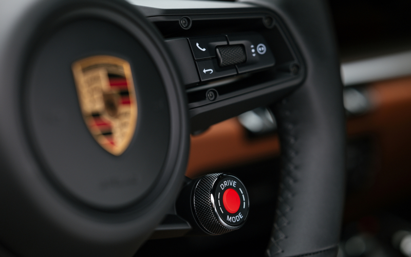 911_Carrera_RG24_0079_1